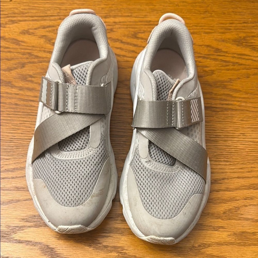 Sorel Gray and Tan Sneakers with Strap